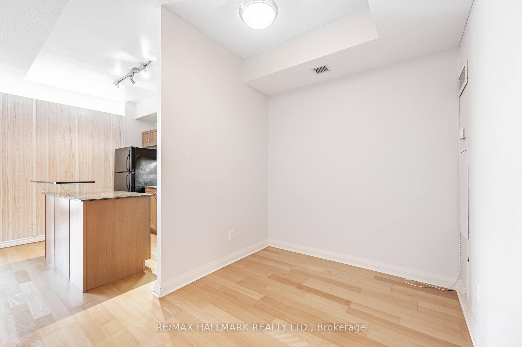 Photo 13 of Unit 701, 220 Victoria Street, Toronto, Church-Yonge Corridor — HOMEH