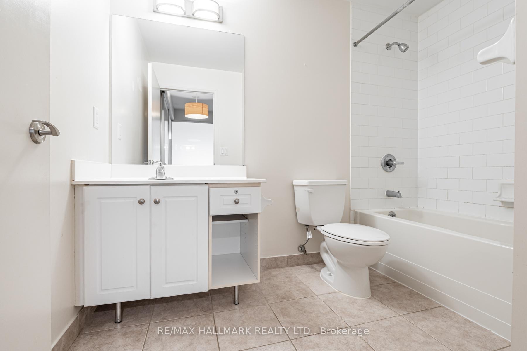 Photo 19 of Unit 701, 220 Victoria Street, Toronto, Church-Yonge Corridor — HOMEH