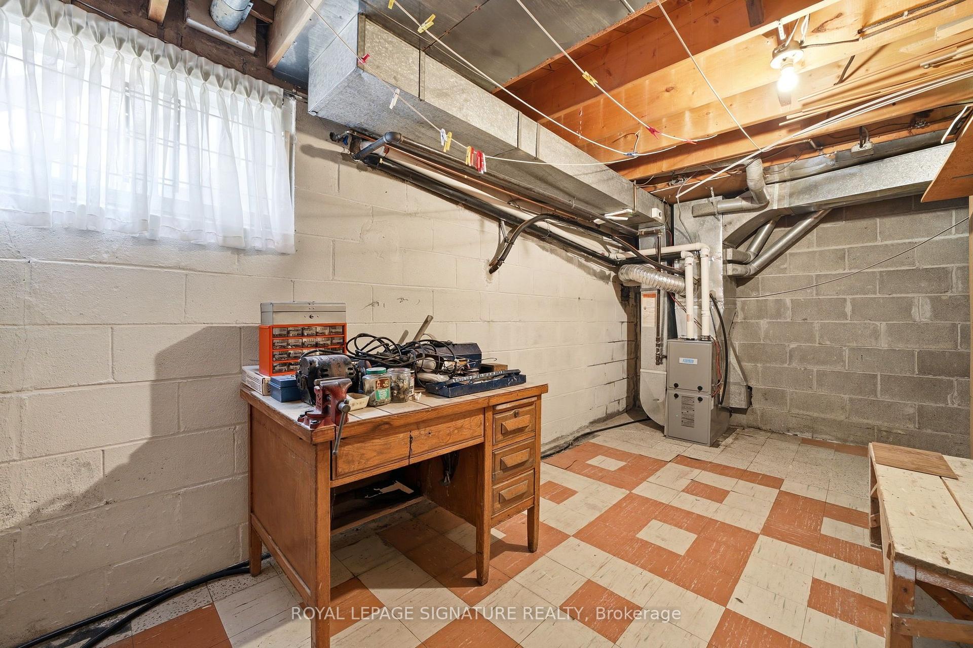 Photo 25 of 40 Kirk Bradden Road E, Etobicoke, Stonegate-Queensway — HOMEH