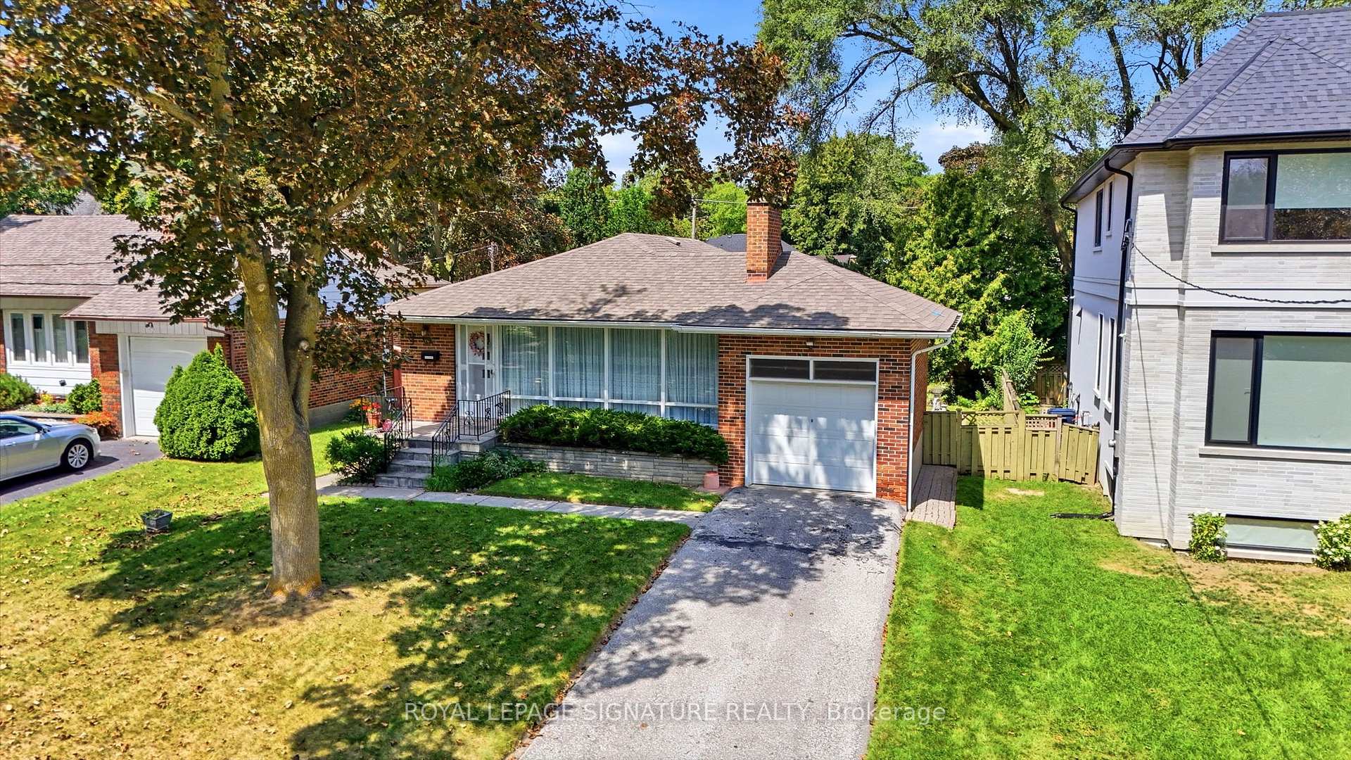 Photo 29 of 40 Kirk Bradden Road E, Etobicoke, Stonegate-Queensway — HOMEH