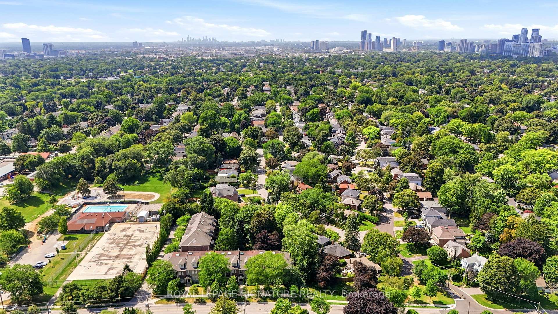 Photo 37 of 40 Kirk Bradden Road E, Etobicoke, Stonegate-Queensway — HOMEH