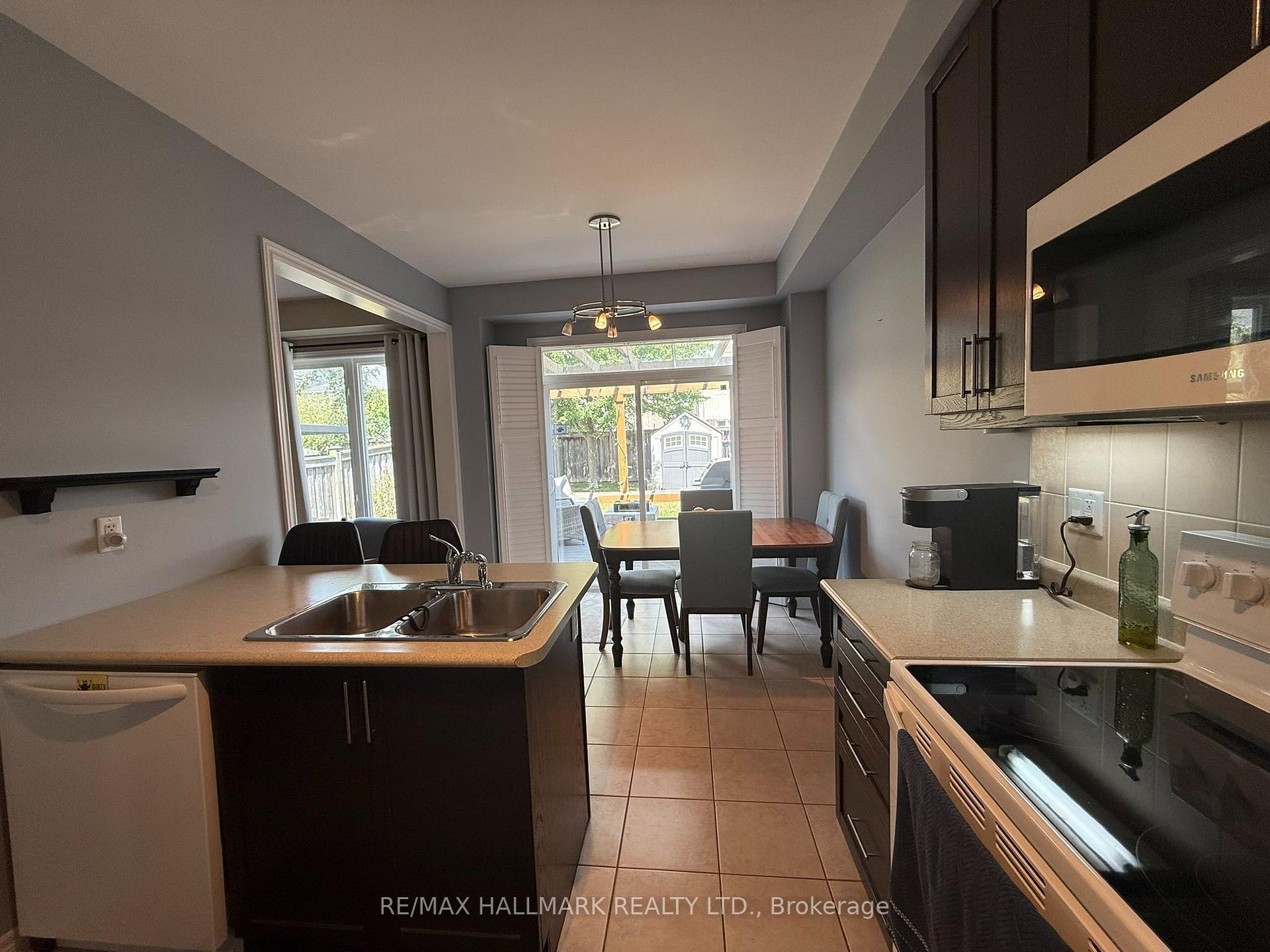 Photo 12 of 15 Arnold Johnston Street, Clarington, Courtice — HOMEH
