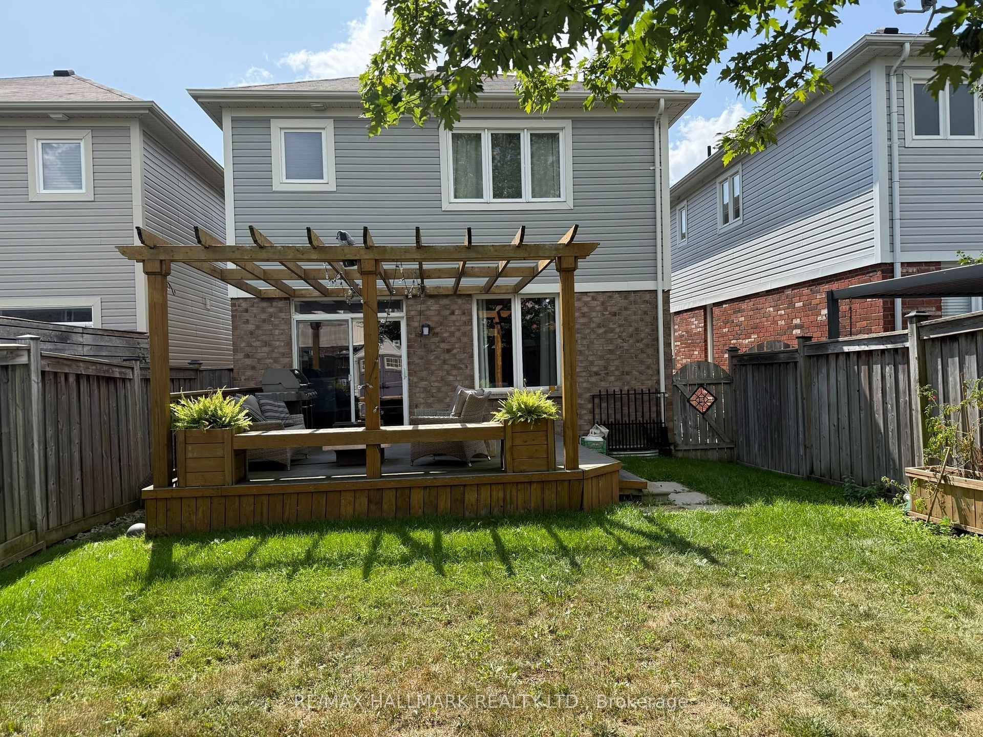 Photo 32 of 15 Arnold Johnston Street, Clarington, Courtice — HOMEH