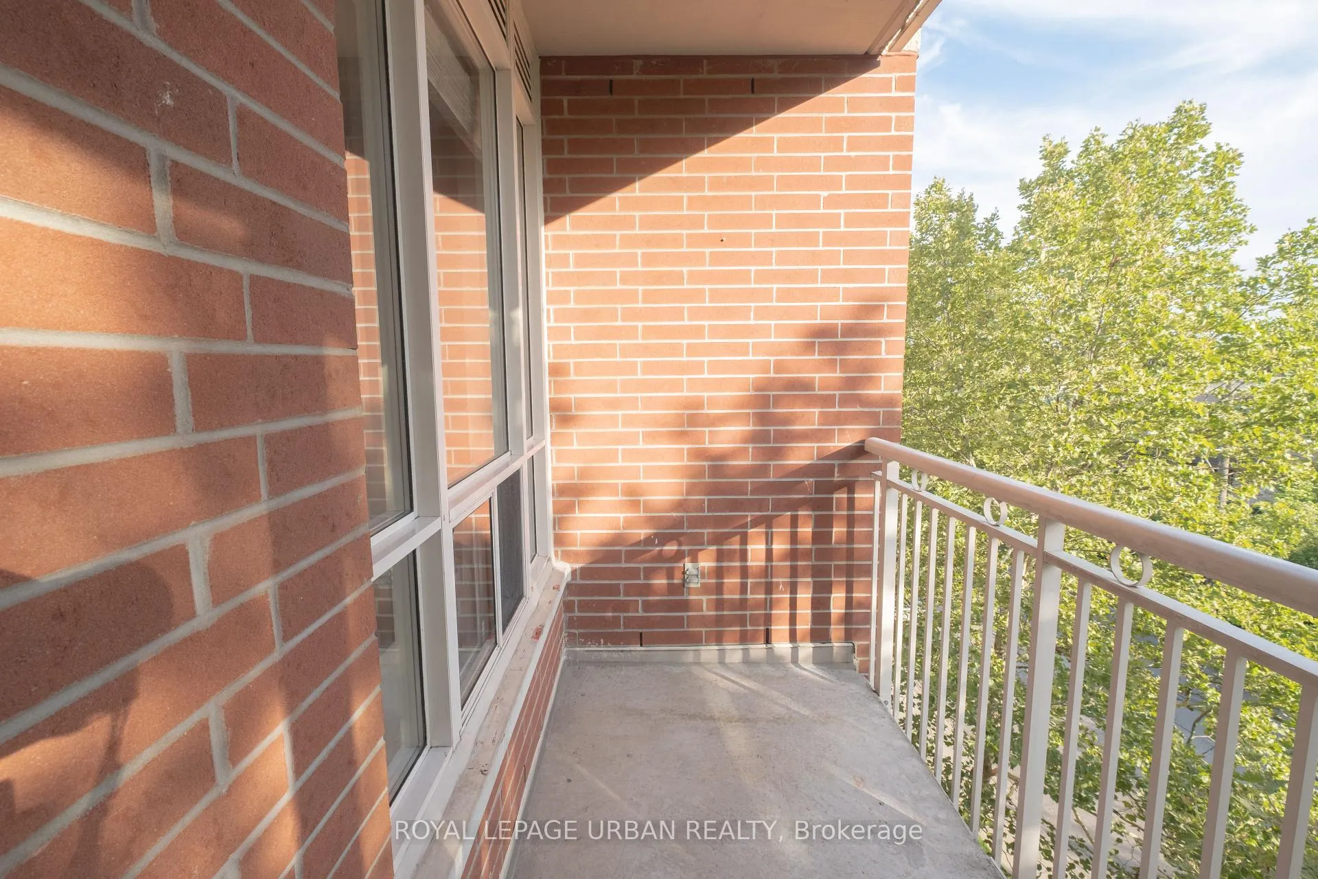 Photo 6 of Unit 410, 481 Rosewell Avenue, Toronto, Lawrence Park South — HOMEH