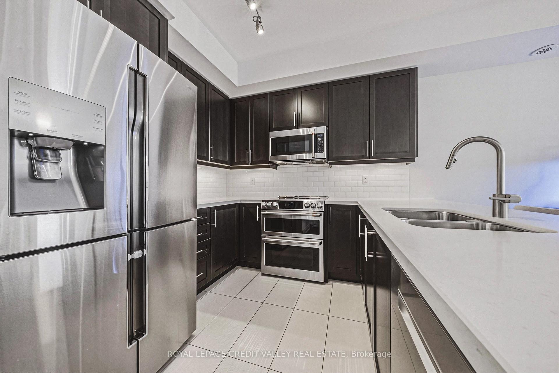 Photo 6 of Unit 505, 10 Drummond Street, Etobicoke, Mimico — HOMEH