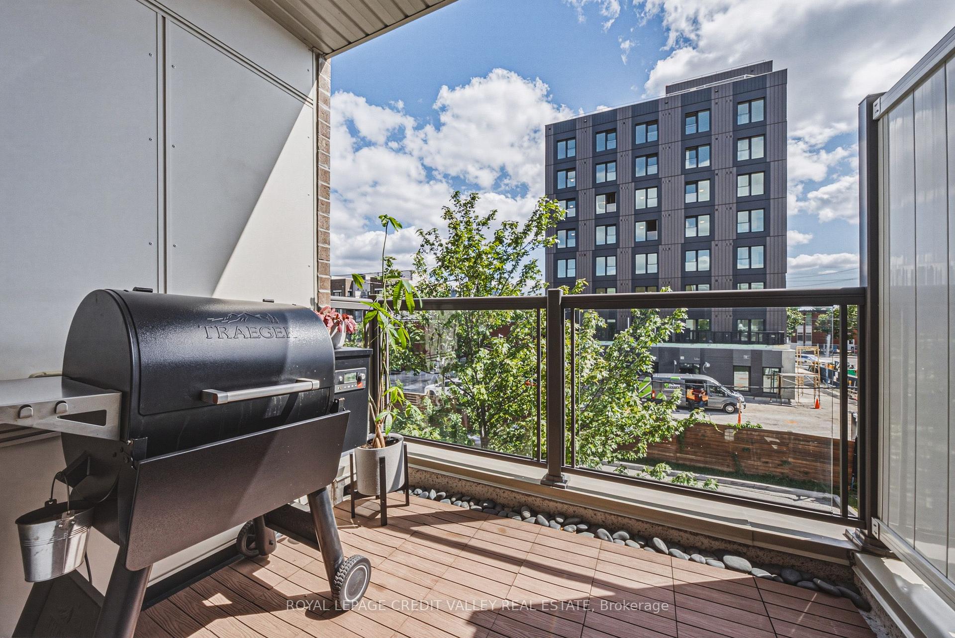 Photo 11 of Unit 505, 10 Drummond Street, Etobicoke, Mimico — HOMEH