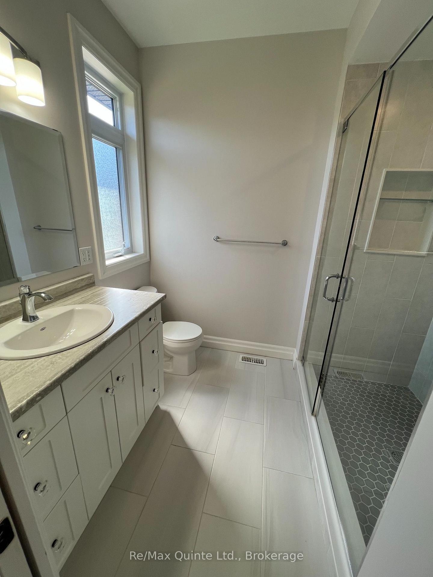 Photo 20 of 29 Gavin Crescent, Quinte West, Murray Ward — HOMEH
