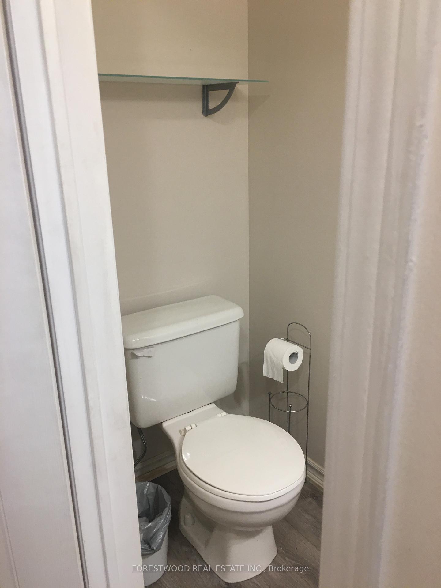 Photo 5 of Unit 70, 2945 Thomas Street, Mississauga, Central Erin Mills — HOMEH