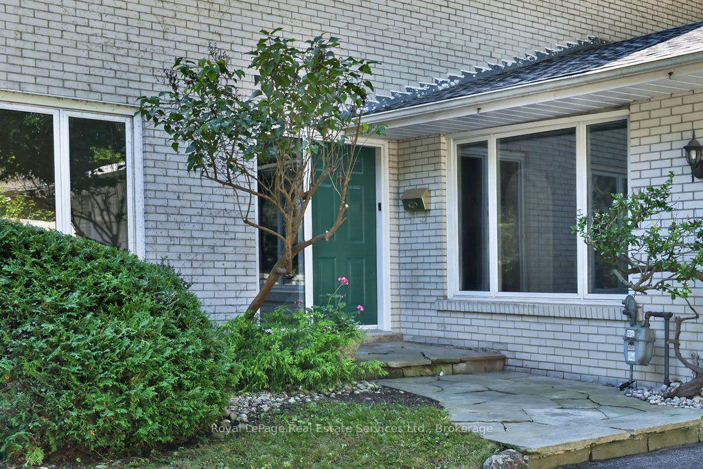 Photo 3 of 328 Dalewood Drive, Oakville, Morrison — HOMEH