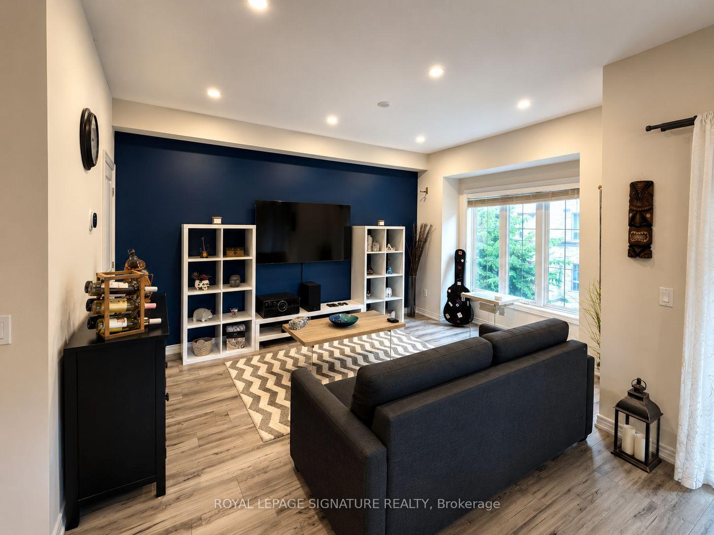 Photo 11 of 44 Southshore Crescent, Hamilton, Lakeshore — HOMEH