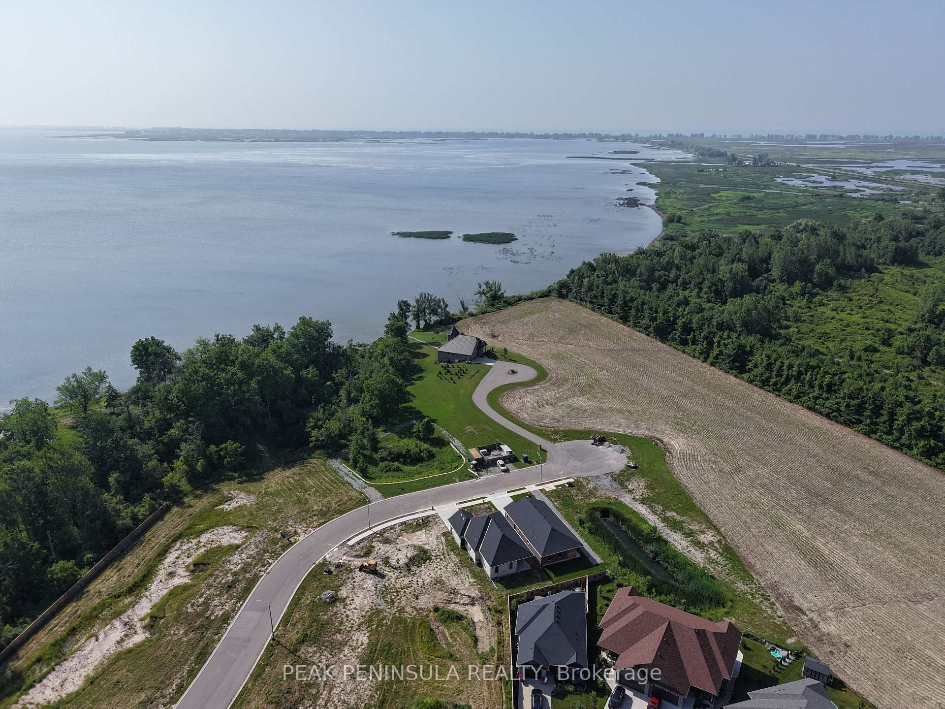 Photo 3 of 50 Hunter Drive, Norfolk, Port Rowan — HOMEH