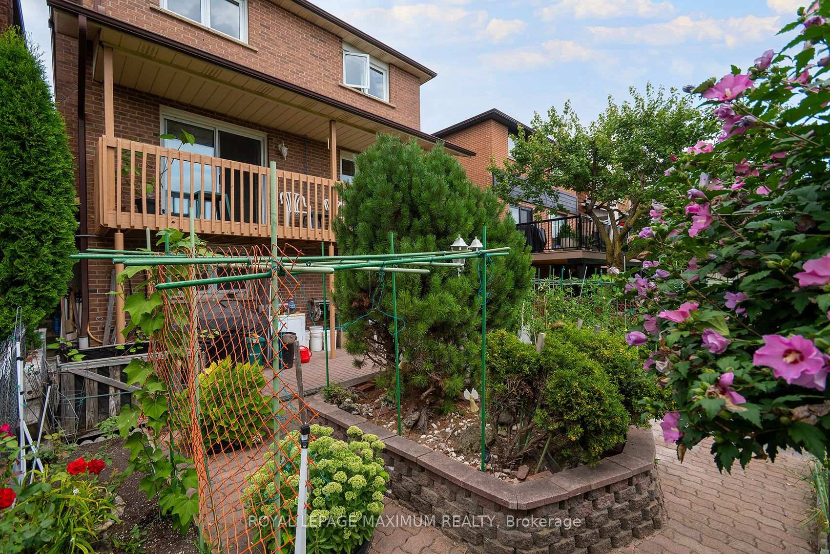 Photo 36 of 53 Aberdeen Avenue, Vaughan, East Woodbridge — HOMEH