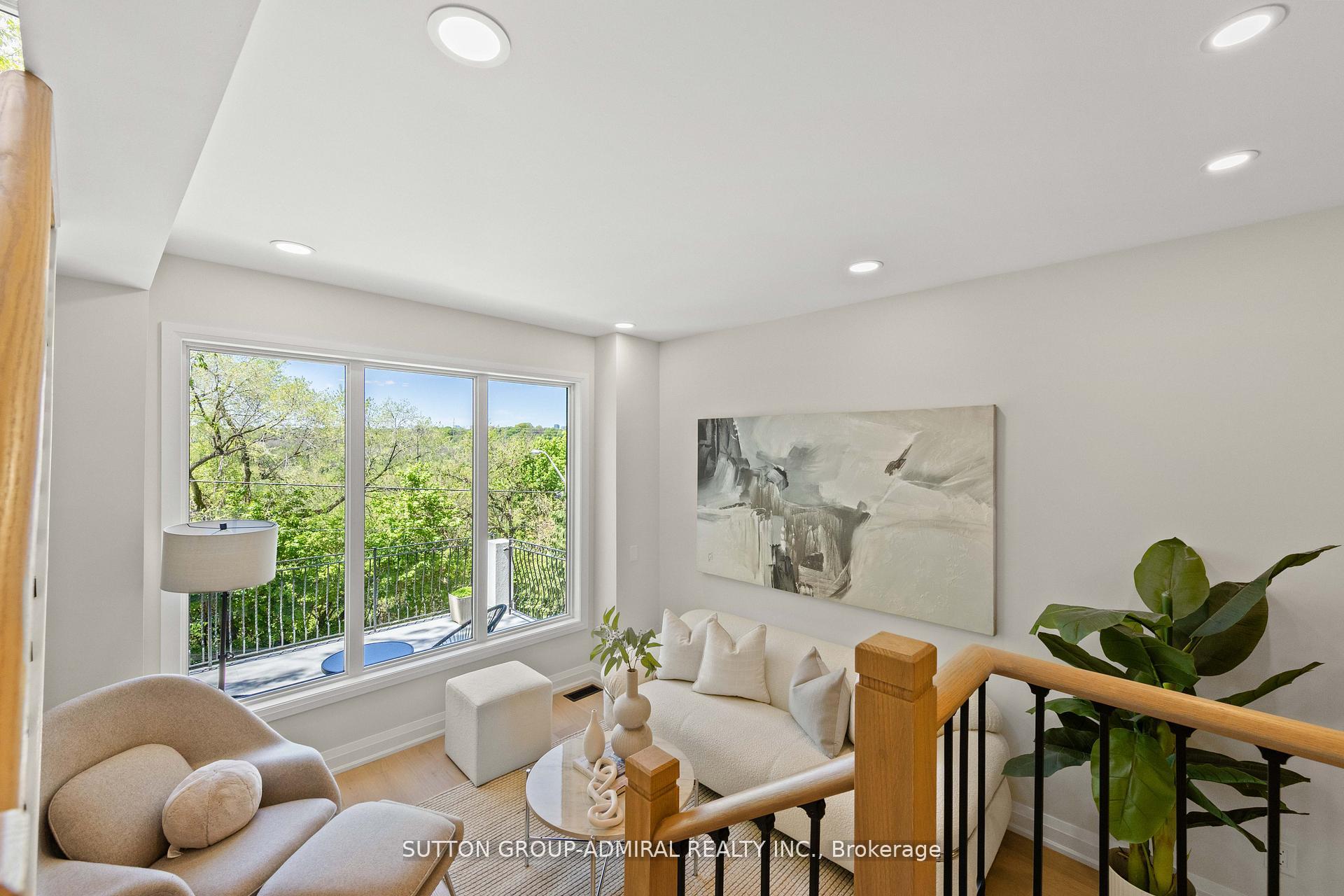 Photo 10 of 35 Beechwood Drive, Toronto, Broadview North — HOMEH