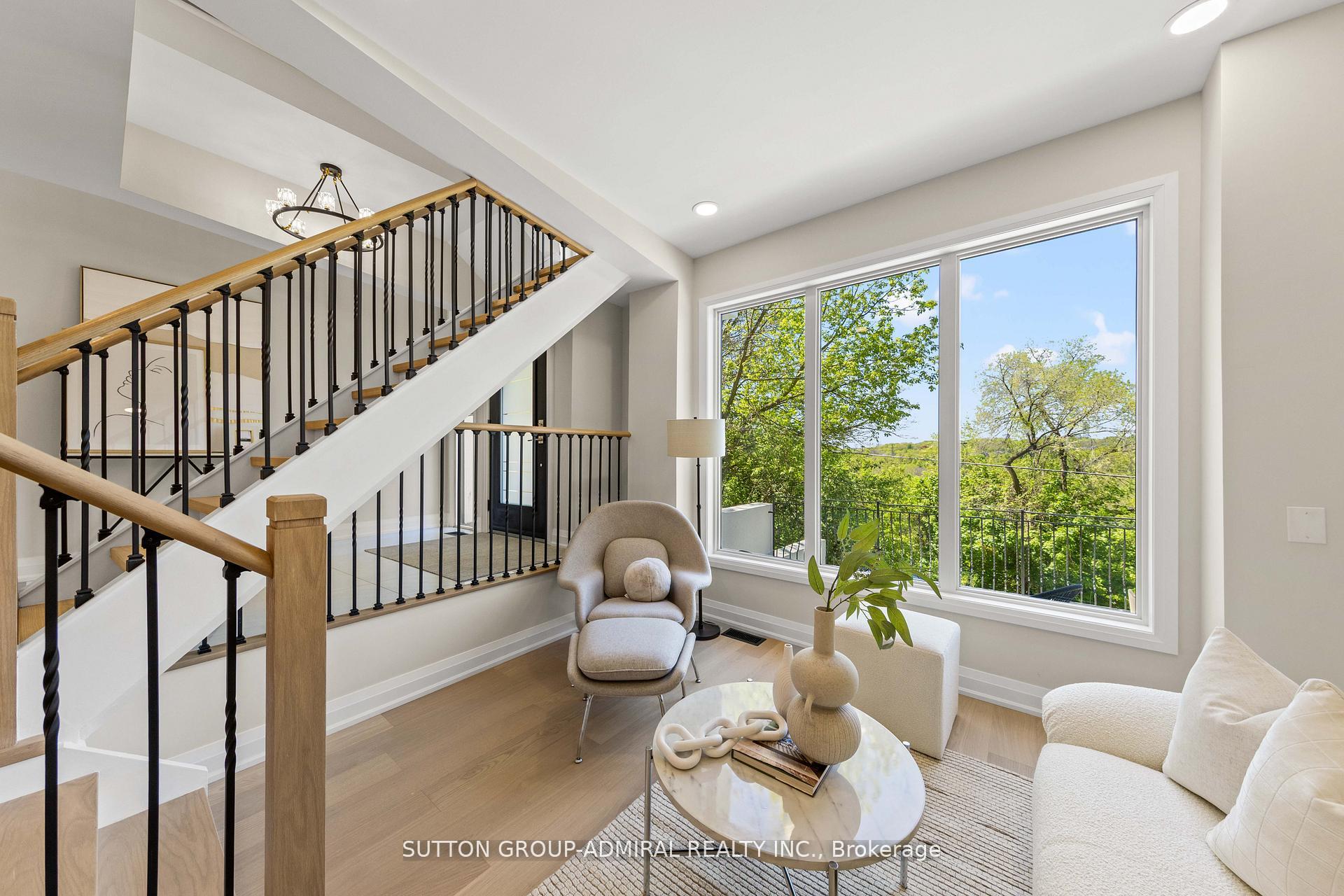 Photo 13 of 35 Beechwood Drive, Toronto, Broadview North — HOMEH