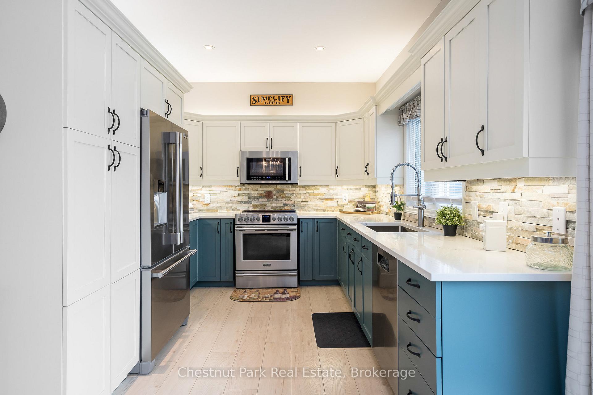Photo 12 of 28 Boyd Crescent, Oro-Medonte, Moonstone — HOMEH