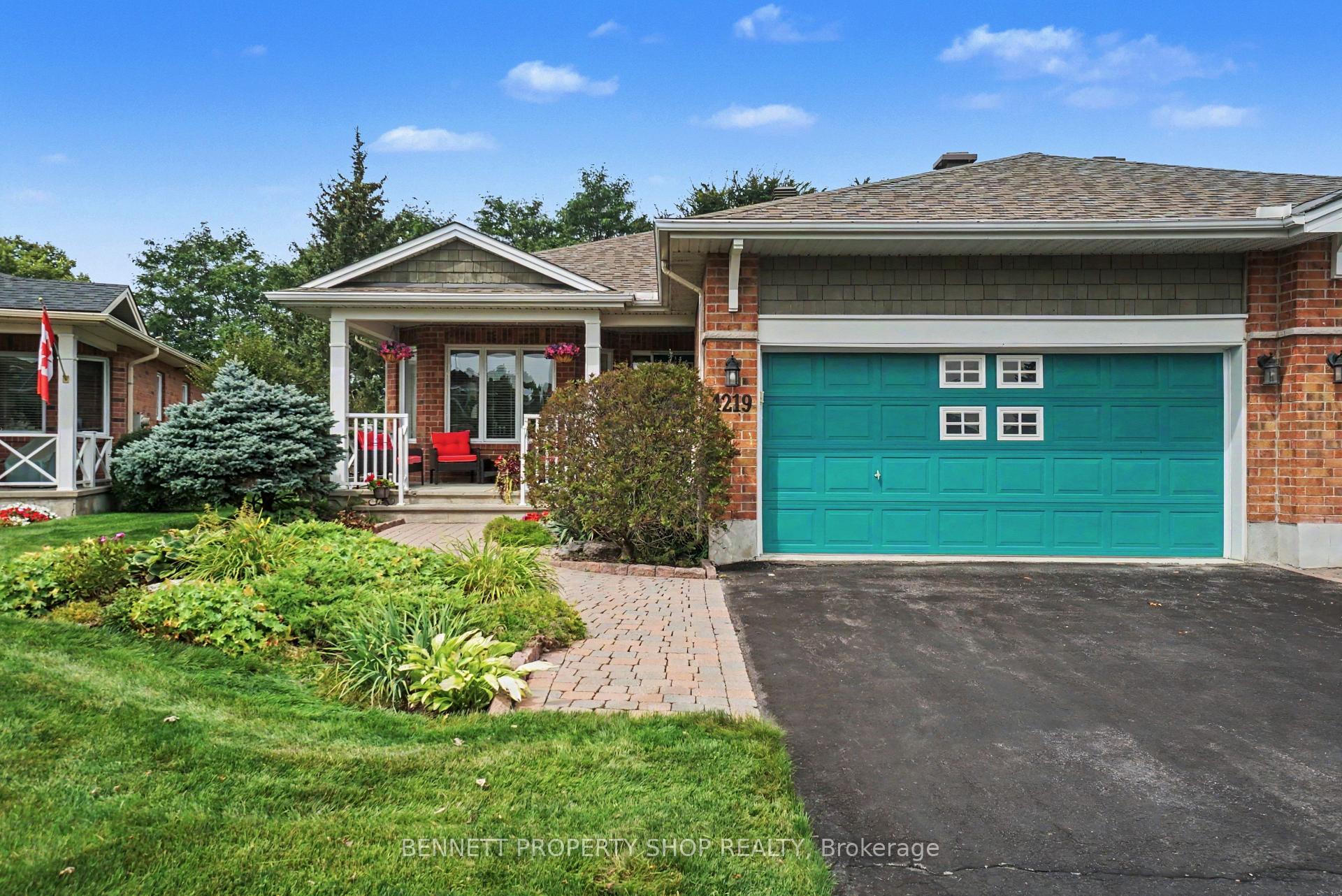 Front of 4219 Green Gables Lane