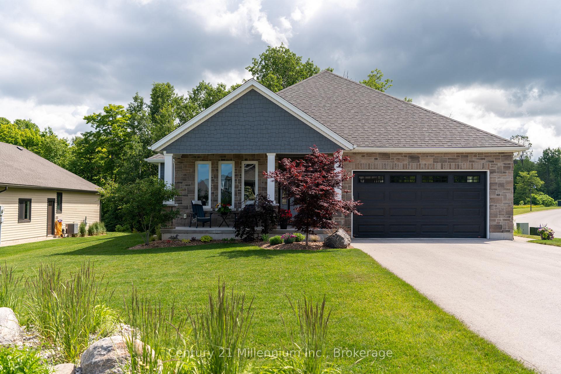 Photo of 401 Algoma Crescent
