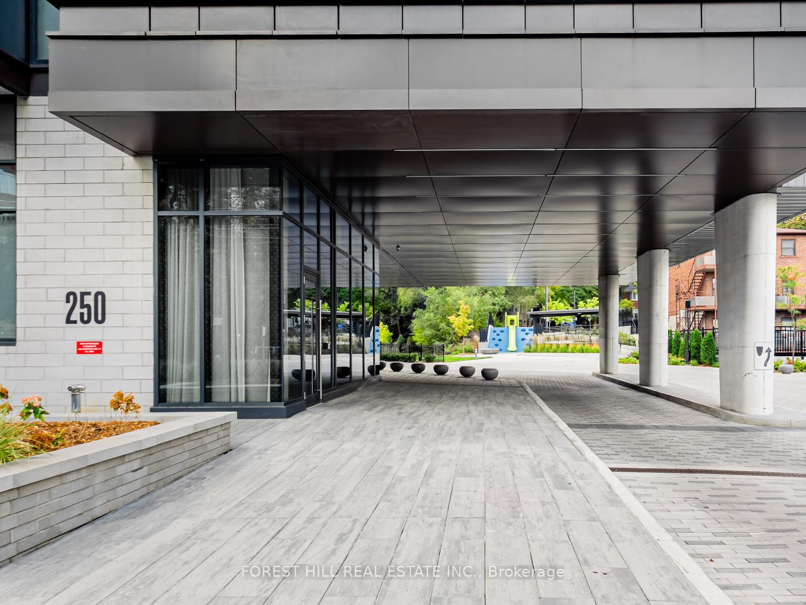 Photo 2 of Unit 810, 250 Lawrence Avenue W, Toronto, Lawrence Park North — HOMEH