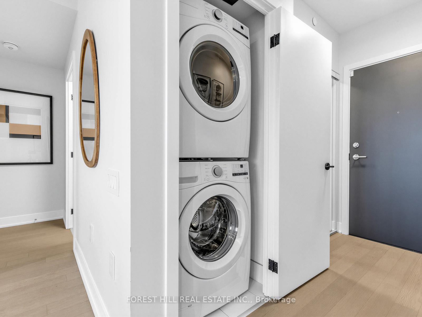 Photo 4 of Unit 810, 250 Lawrence Avenue W, Toronto, Lawrence Park North — HOMEH