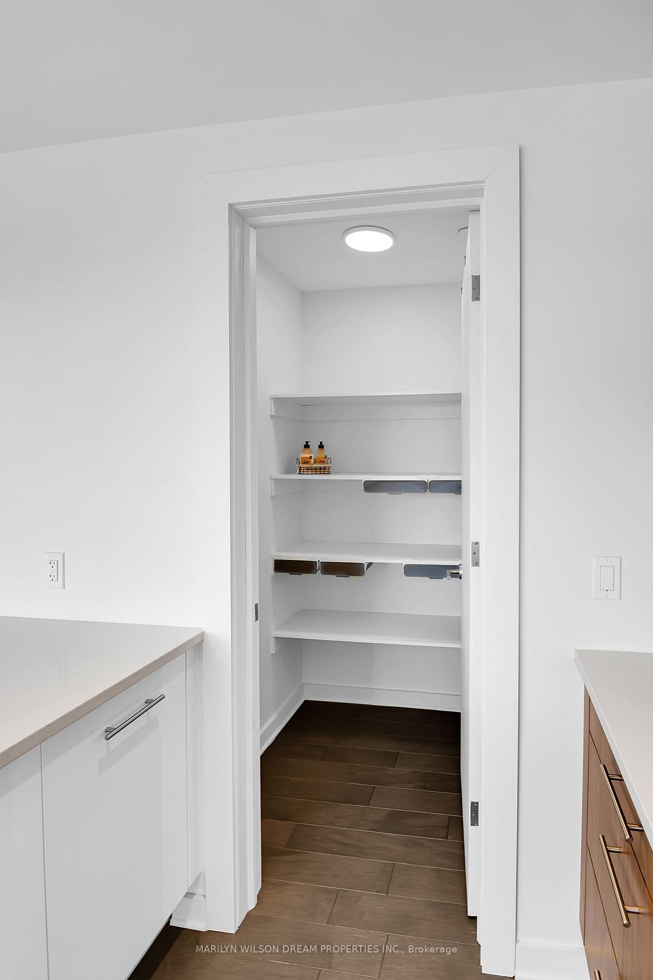 Photo 9 of Unit 601, 135 Barrette Street, Ottawa, Vanier — HOMEH