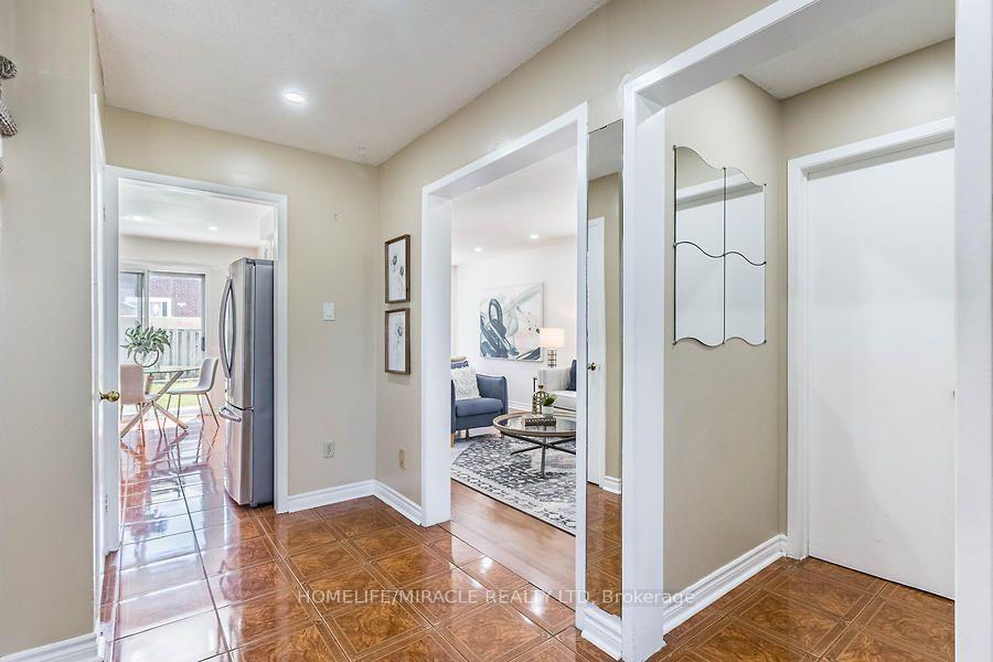Photo 6 of 21 Tralee Street, Brampton, Heart Lake West — HOMEH