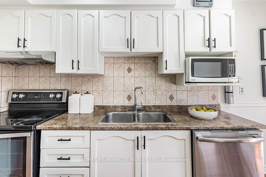 Photo 9 of 21 Tralee Street, Brampton, Heart Lake West — HOMEH