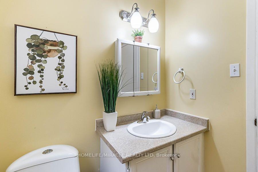 Photo 22 of 21 Tralee Street, Brampton, Heart Lake West — HOMEH