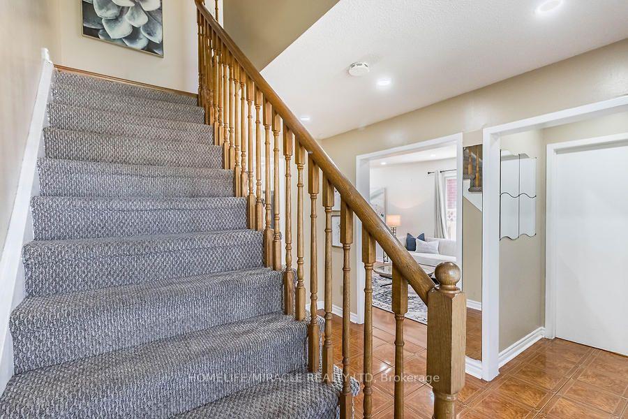 Photo 23 of 21 Tralee Street, Brampton, Heart Lake West — HOMEH