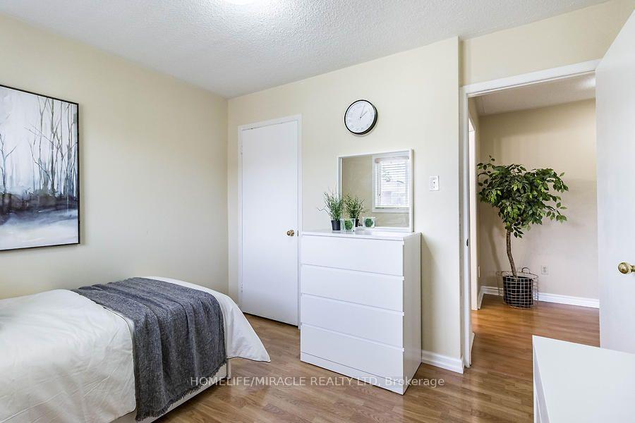 Photo 33 of 21 Tralee Street, Brampton, Heart Lake West — HOMEH