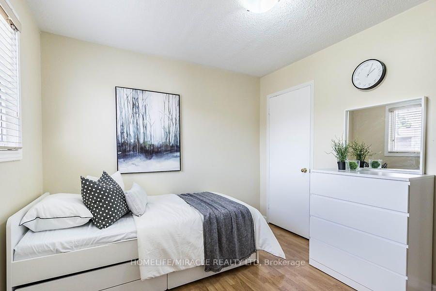 Photo 34 of 21 Tralee Street, Brampton, Heart Lake West — HOMEH
