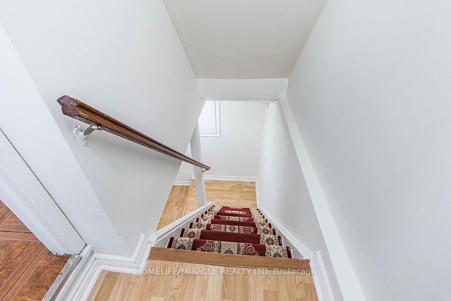 Photo 37 of 21 Tralee Street, Brampton, Heart Lake West — HOMEH