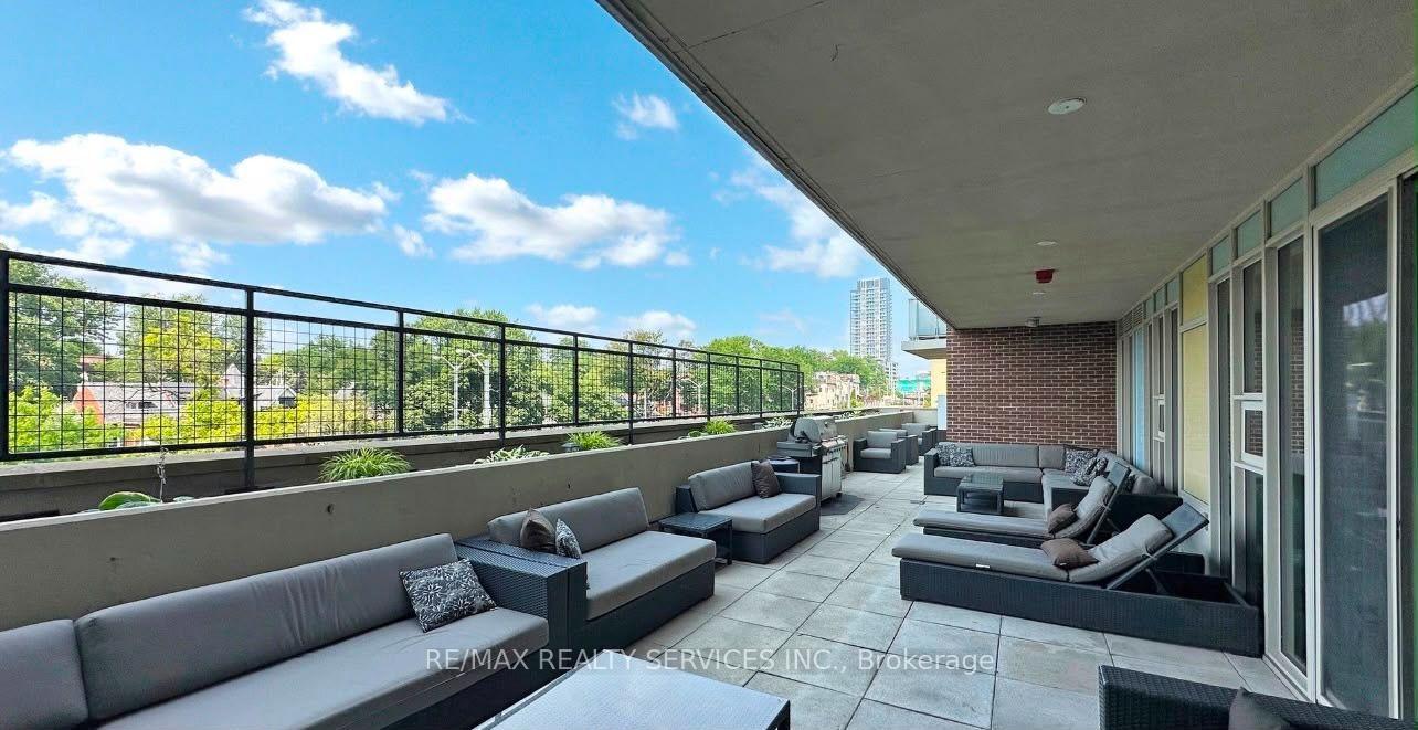 Photo 13 of Unit 1004, 1638 Bloor Street W, Toronto, High Park North — HOMEH