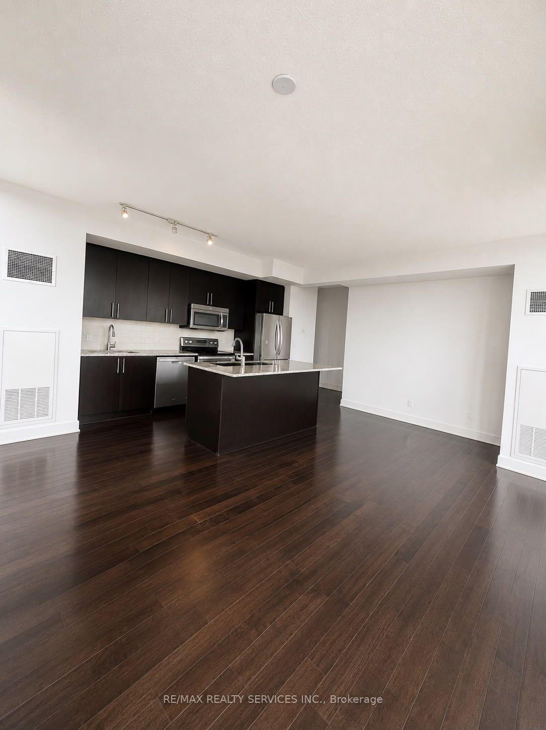Photo 14 of Unit 1004, 1638 Bloor Street W, Toronto, High Park North — HOMEH