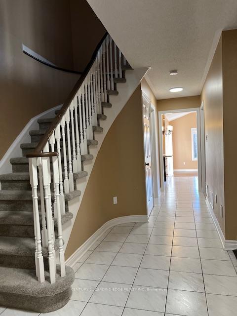 Photo 19 of 180 Stone Road, Aurora, Aurora Grove — HOMEH