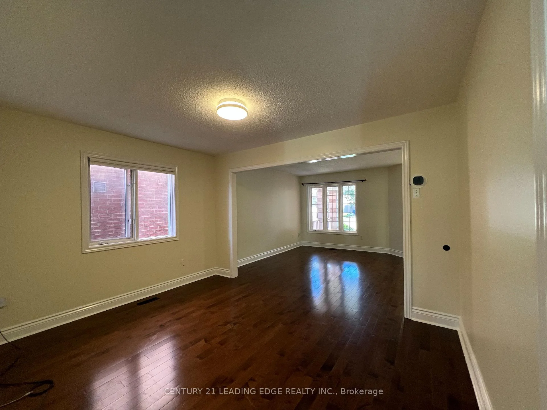 Photo 8 of 180 Stone Road, Aurora, Aurora Grove — HOMEH