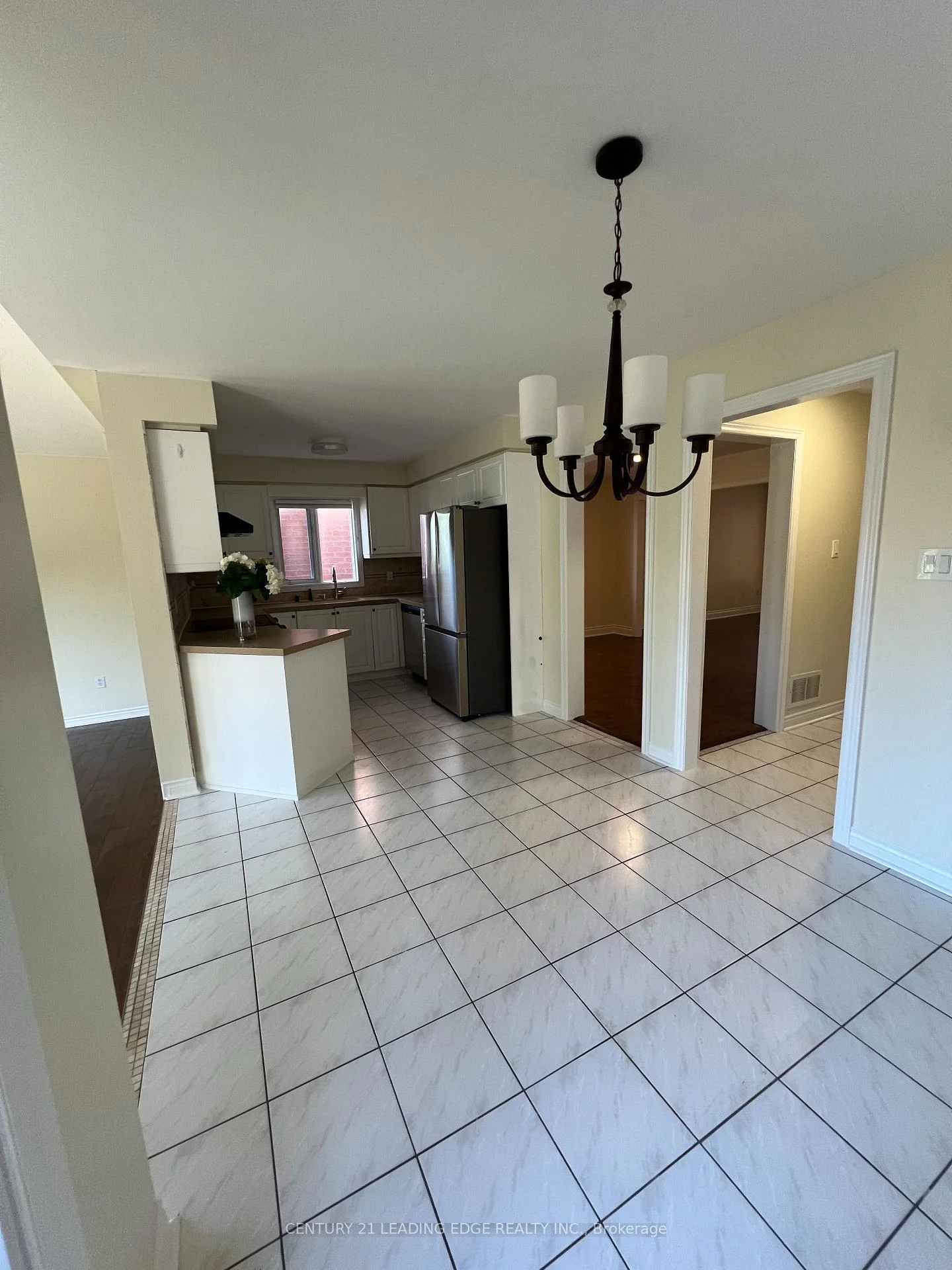 Photo 17 of 180 Stone Road, Aurora, Aurora Grove — HOMEH