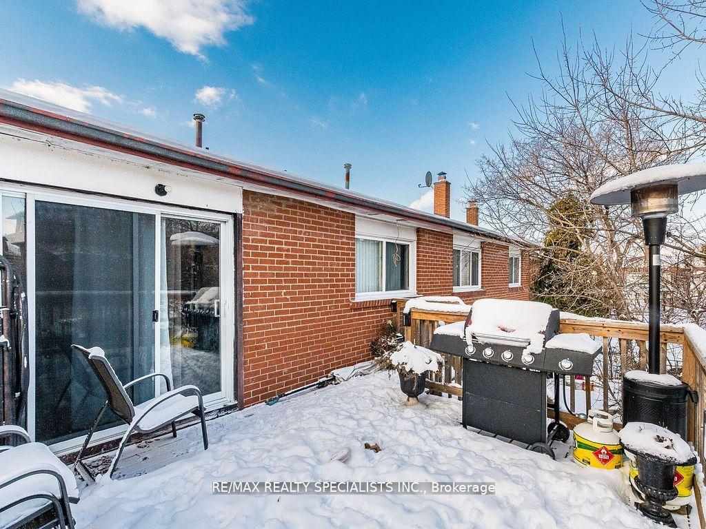 Photo 46 of 18 Ashford Court, Brampton, Brampton North — HOMEH