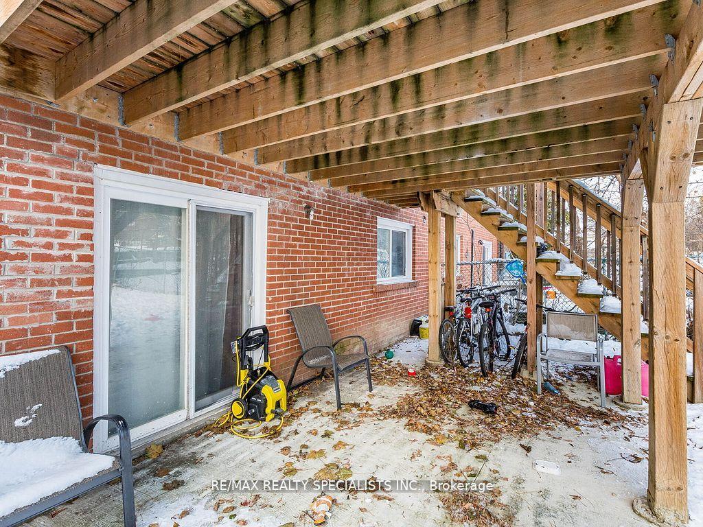 Photo 48 of 18 Ashford Court, Brampton, Brampton North — HOMEH