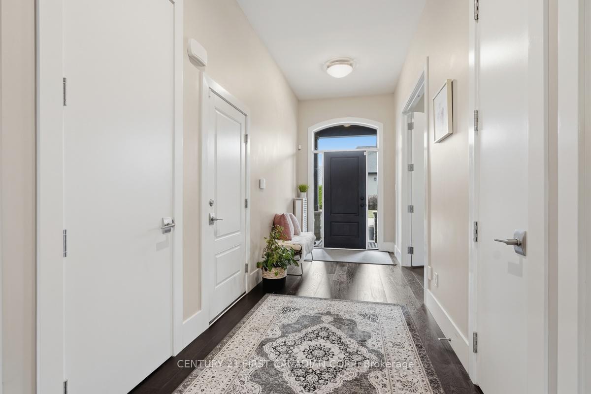 Photo 4 of Unit 4, 2215 Callingham Drive, London, North R — HOMEH