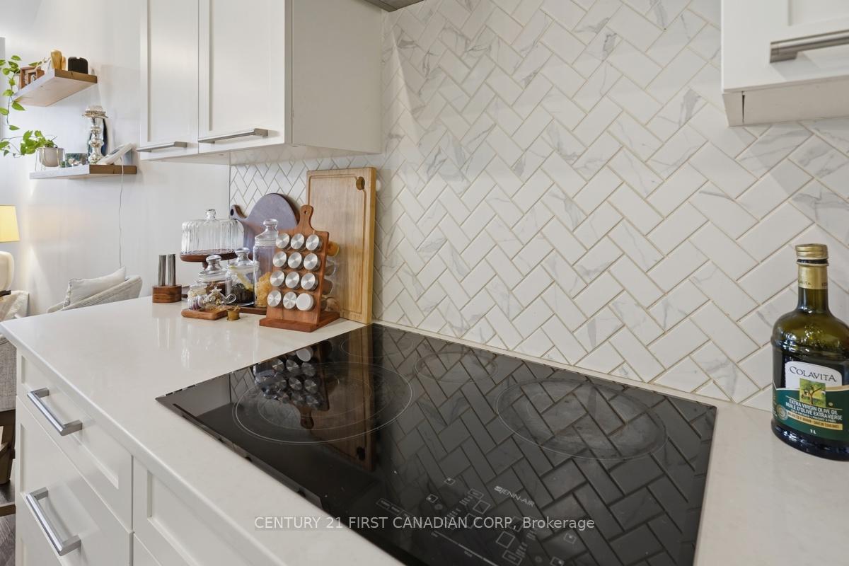 Photo 10 of Unit 4, 2215 Callingham Drive, London, North R — HOMEH