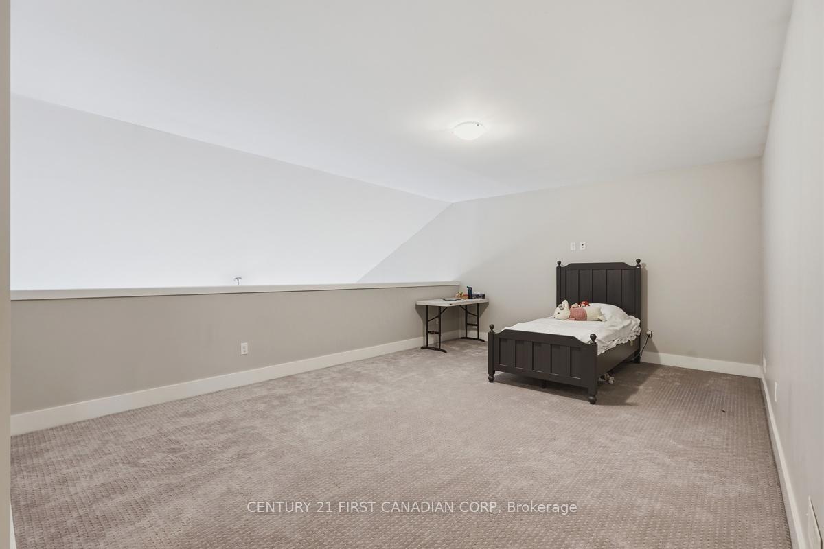 Photo 30 of Unit 4, 2215 Callingham Drive, London, North R — HOMEH