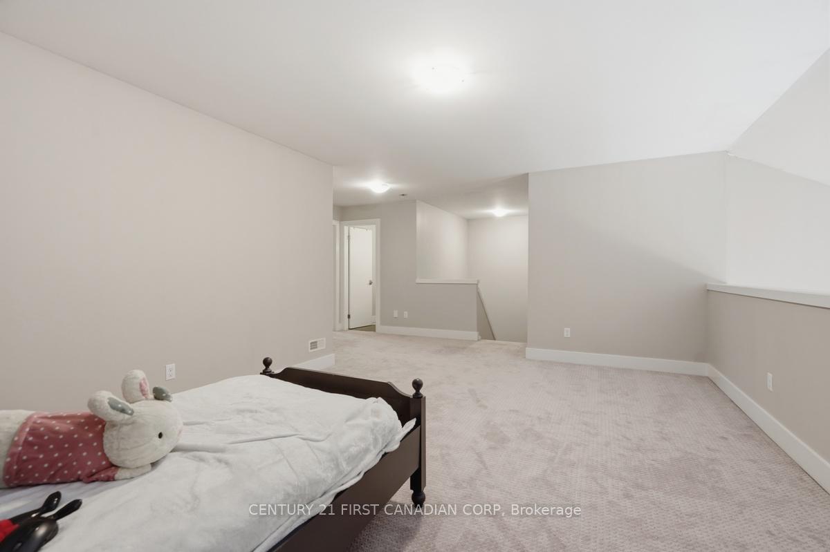 Photo 32 of Unit 4, 2215 Callingham Drive, London, North R — HOMEH