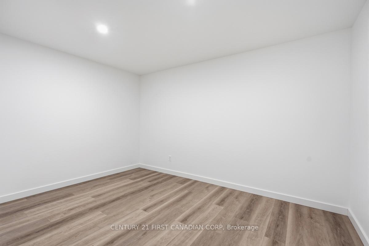 Photo 44 of Unit 4, 2215 Callingham Drive, London, North R — HOMEH