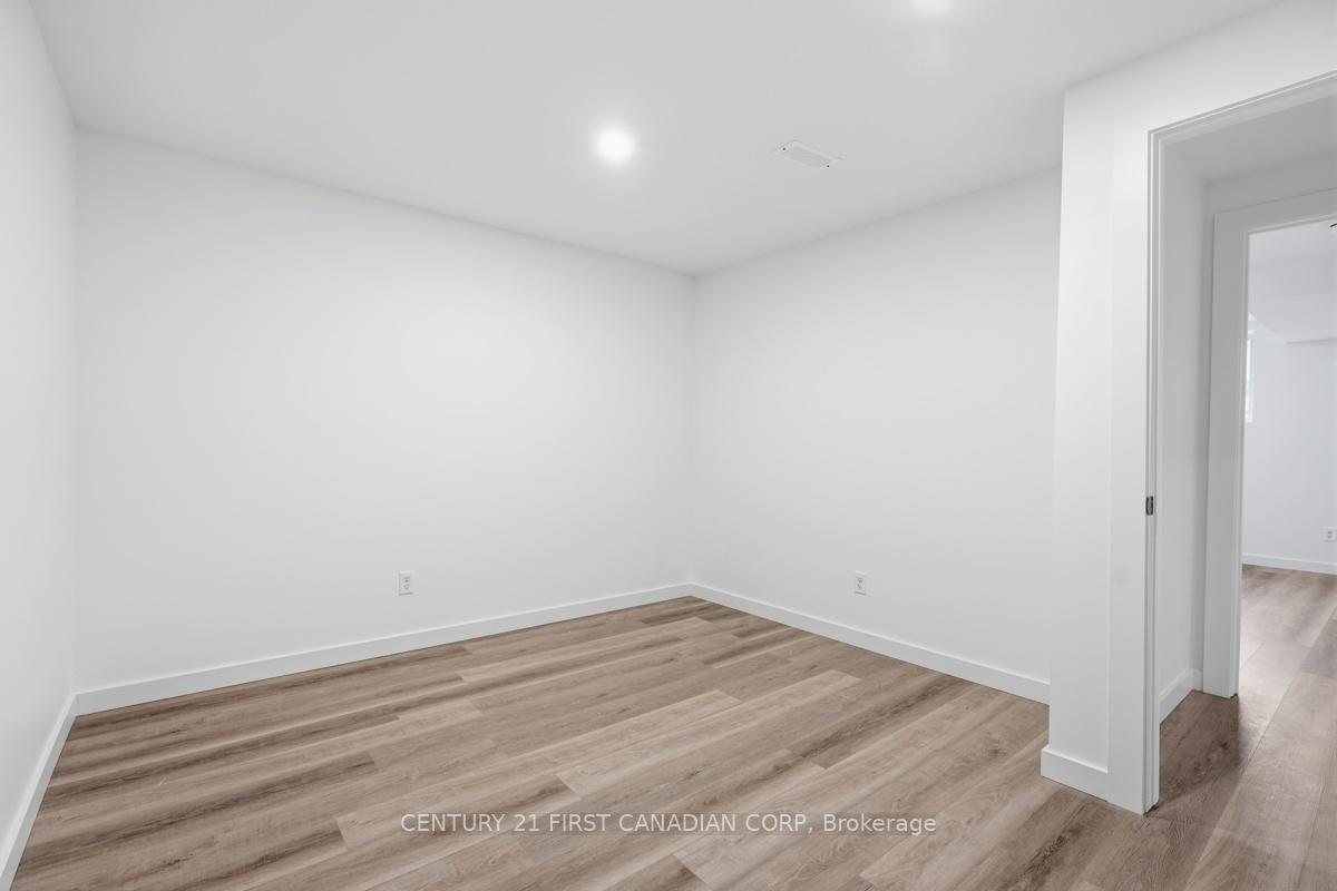 Photo 45 of Unit 4, 2215 Callingham Drive, London, North R — HOMEH