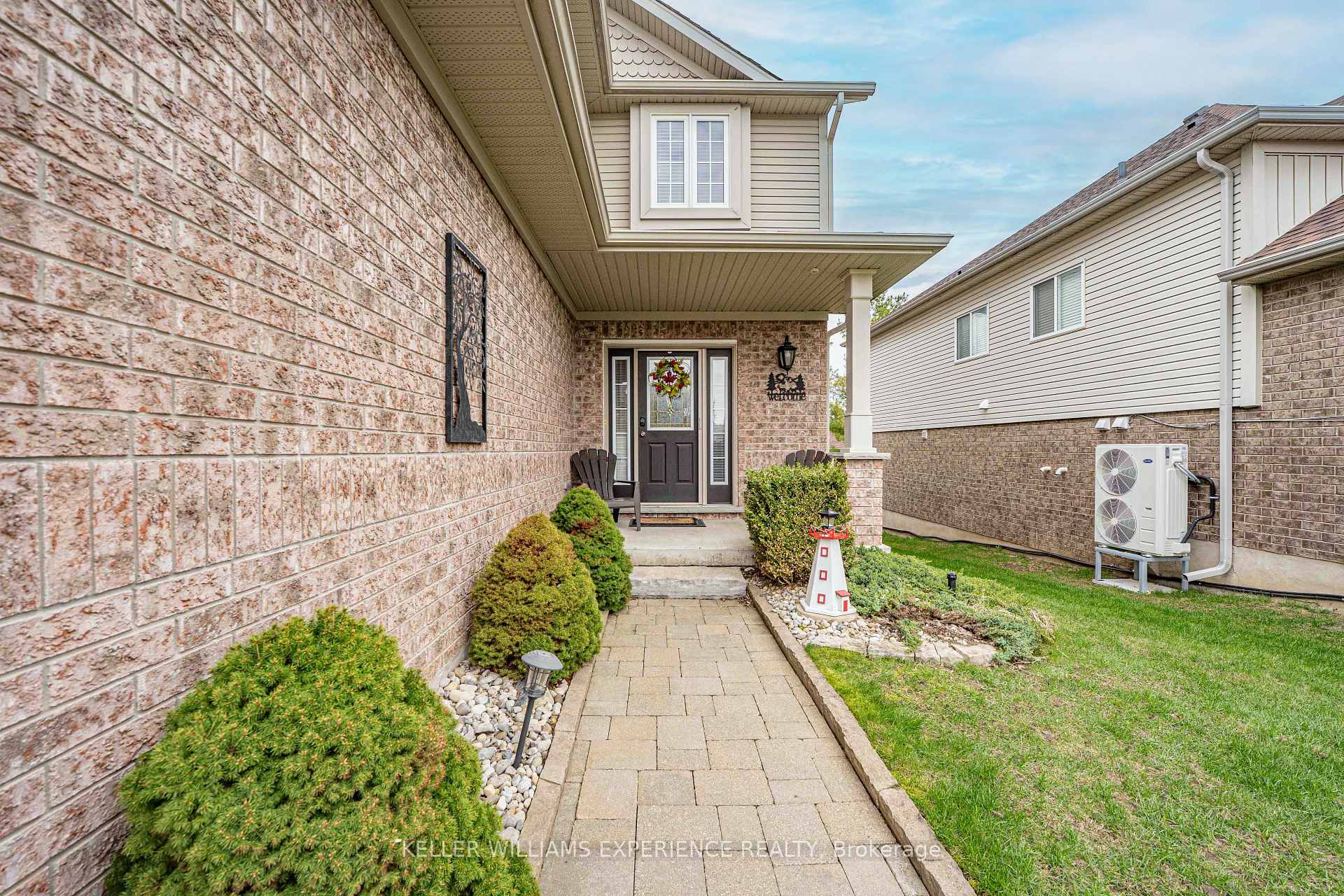 Photo 19 of 87 Armeda Clow Crescent, Essa, Angus — HOMEH