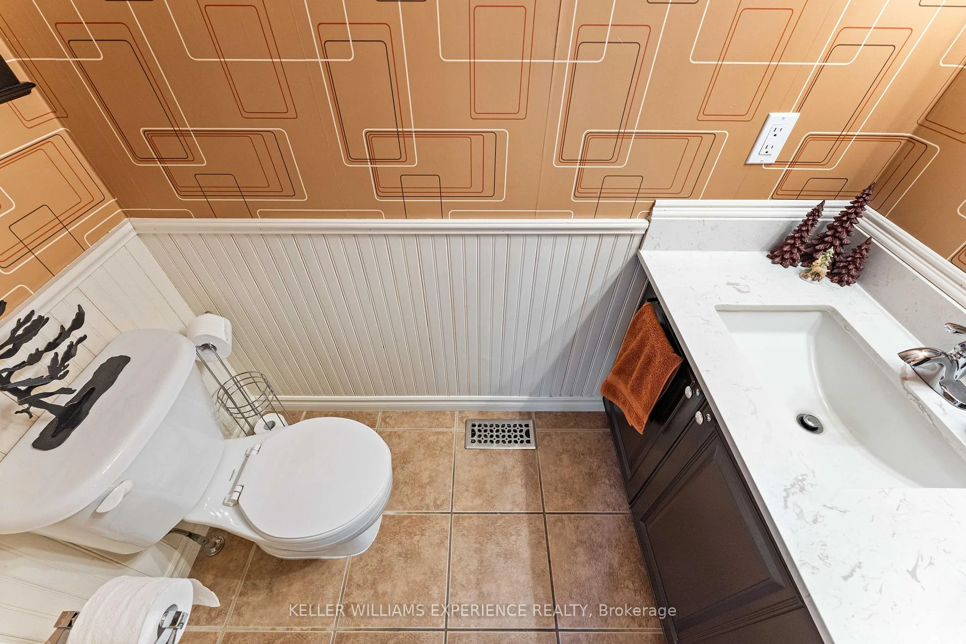 Photo 15 of 87 Armeda Clow Crescent, Essa, Angus — HOMEH