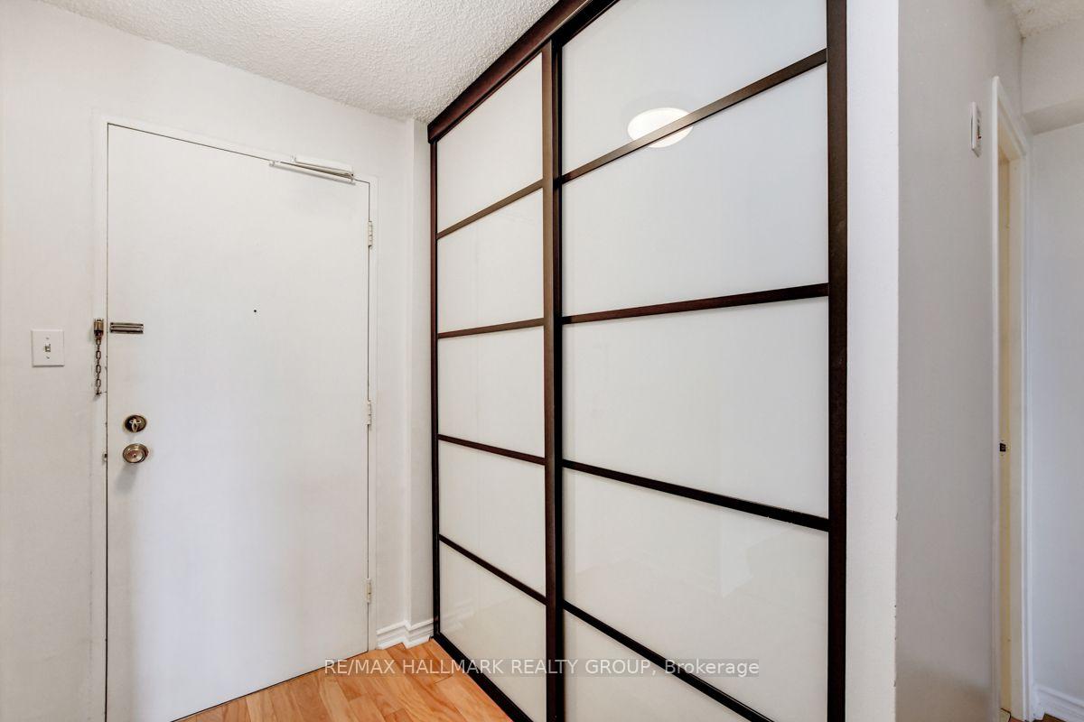Photo 9 of Unit 1003, 665 Bathgate Drive, Ottawa, Carson Meadows — HOMEH