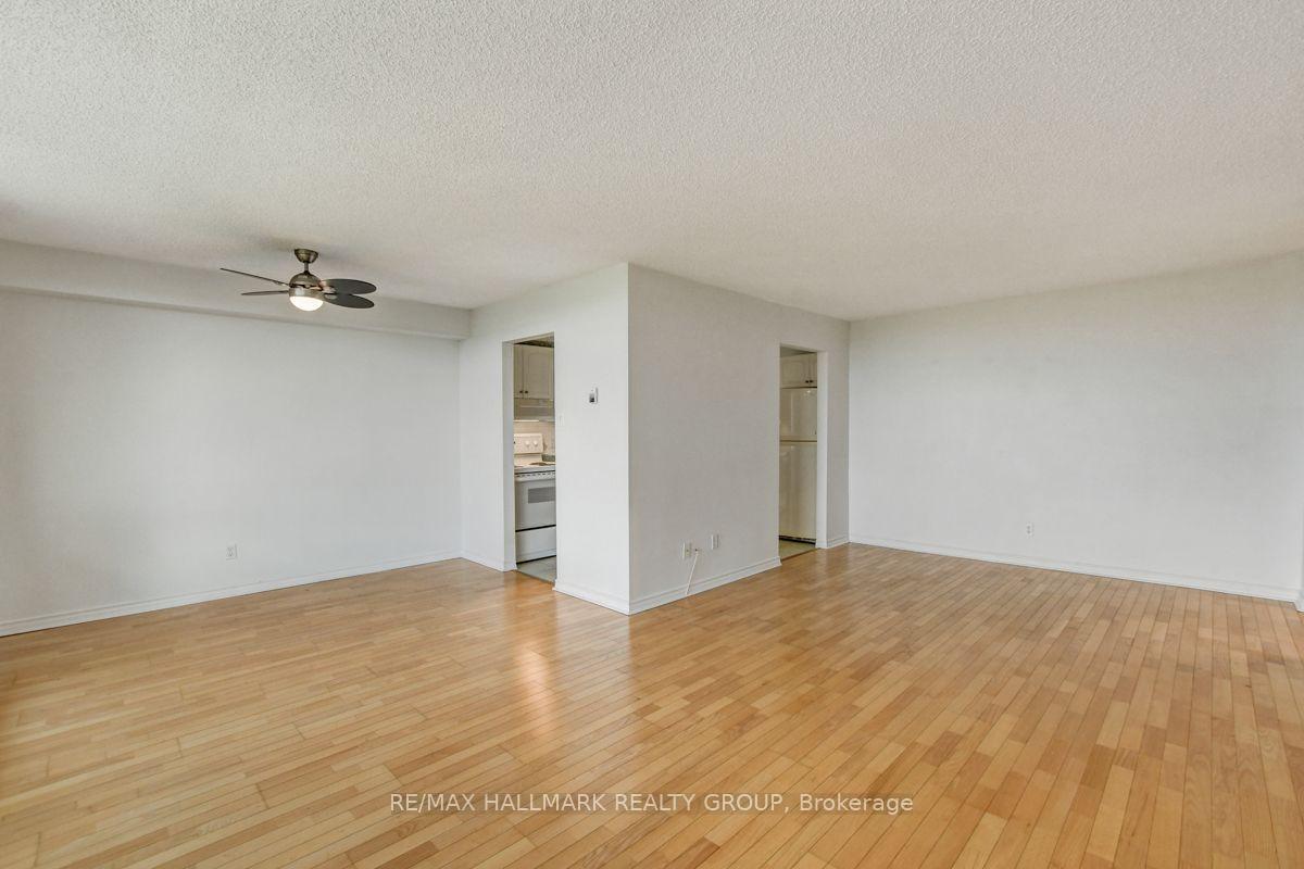 Photo 12 of Unit 1003, 665 Bathgate Drive, Ottawa, Carson Meadows — HOMEH