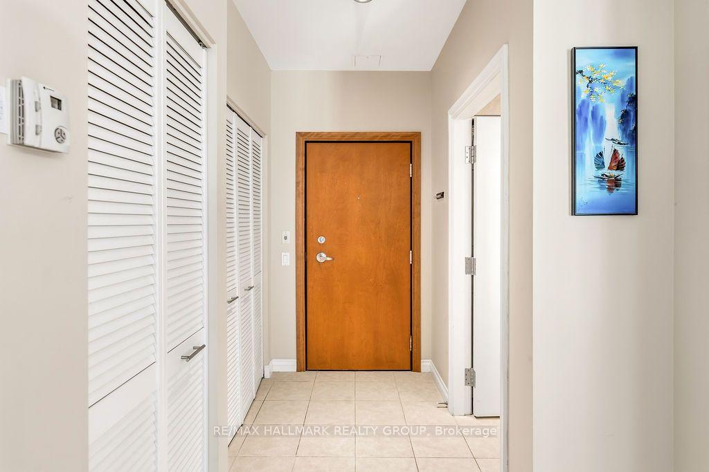 Photo 6 of Unit 409, 90 George Street, Ottawa, Lower Town/Byward Market — HOMEH