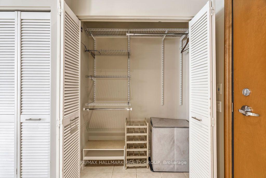 Photo 8 of Unit 409, 90 George Street, Ottawa, Lower Town/Byward Market — HOMEH